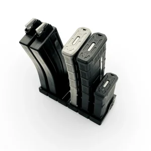 AR-15-lipasteline IKEA Skådis -reikälevyyn – tuote sivulta kuvattuna