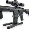 AR-15 Magwell Compact – kompakti lipaskuilun ohjain – tuote sivulta kuvattuna
