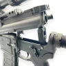AR-15 Lower-Upper Connector – puhdistus- ja huoltotuki – tuote viistosta kuvattuna